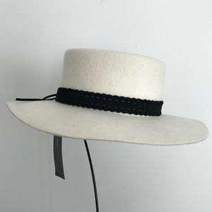 BCBGMAXAZRIA Wool Felt Ivory Boat Hat